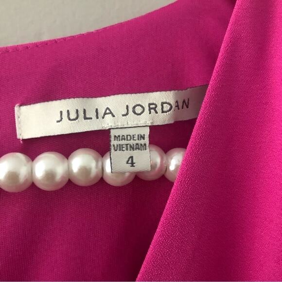 Julia Jordan Fuchsia Pink V Neck Tie Waist Jumpsuit NEW - Picture 4 of 8